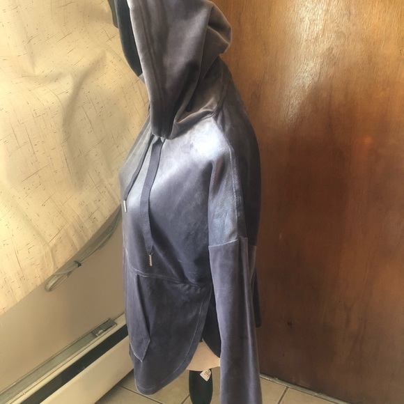 Alfani Intimates Platinum Tone Velvet Long Sleeve Hooded Pajama Top Sz S SOFT! - Picture 10 of 11